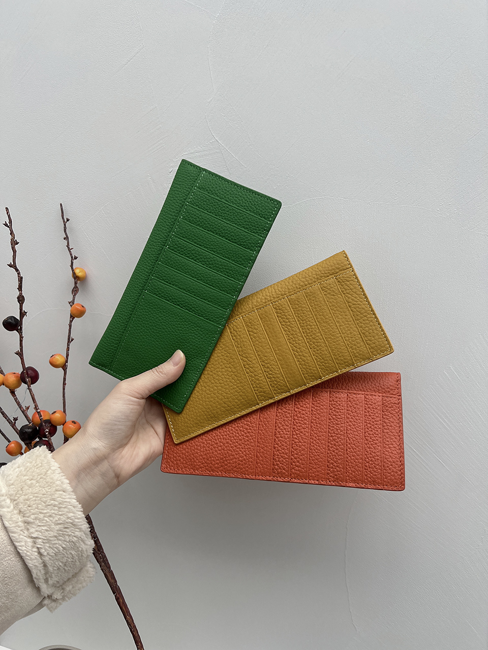 Leather slim card case
