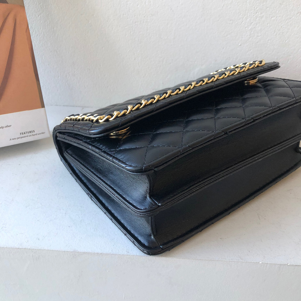 Quilted Square Chain Bag