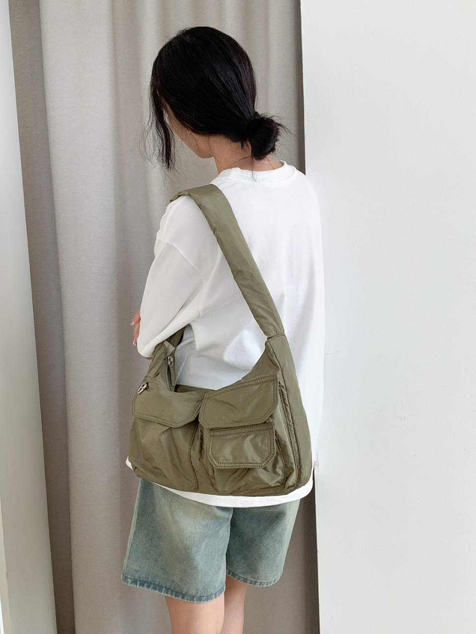 Nylon pocket zip-up shoulder bag (4 colors)