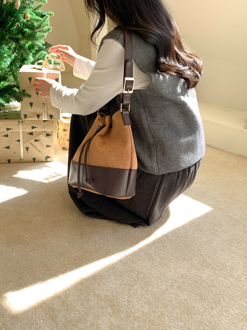 Suede Buckle Leather Bucket Bag/Shoulder Bag