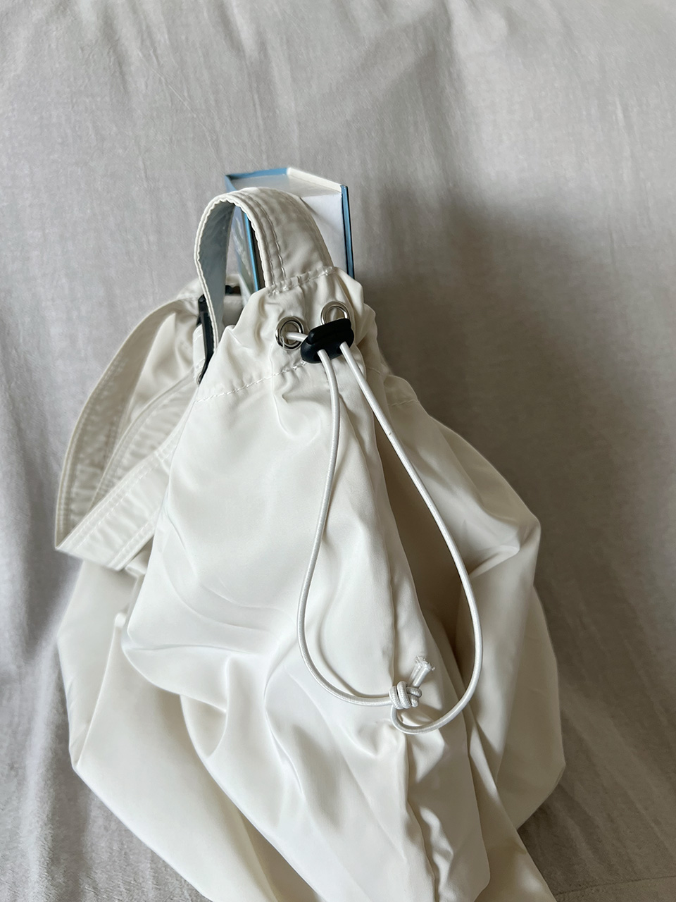 L Nylon Shirring String Big Shoulder Bag