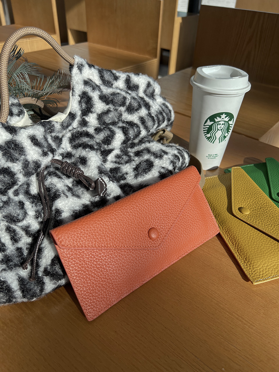 Leather slim card case