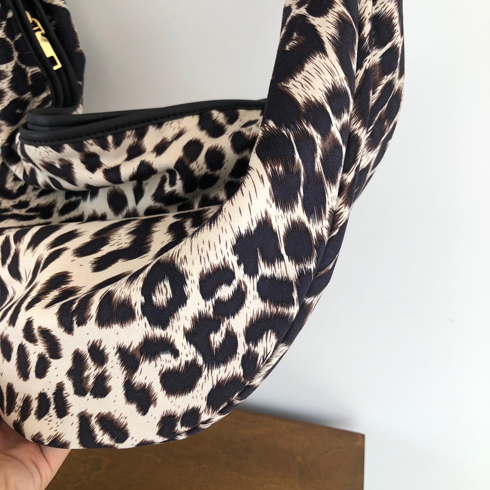 Leopard print zippered big shoulder bag