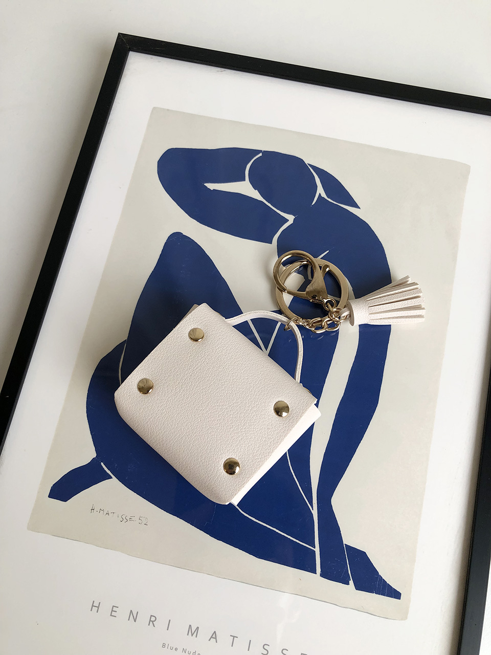 Flower AirPods Case Mini Bag Keyring (5 colors)