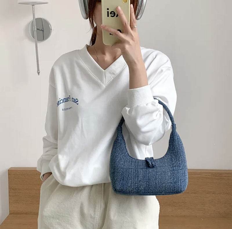 Blooming Round Denim Shoulder Bag