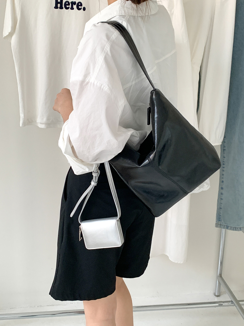 Glossy wrinkle leather shoulder bag (4 colors)