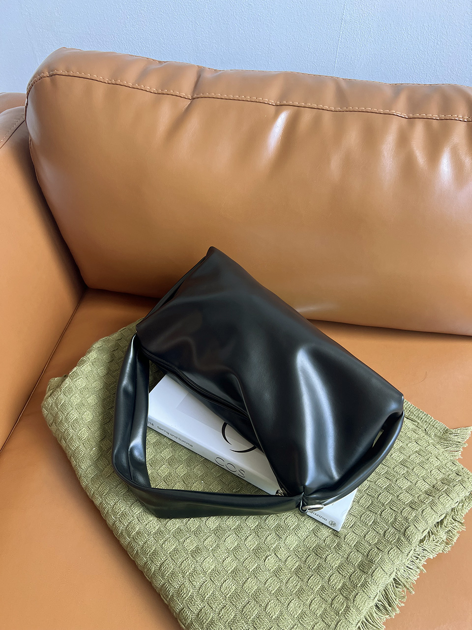 Besson Square 2-Way Cross Tote Bag