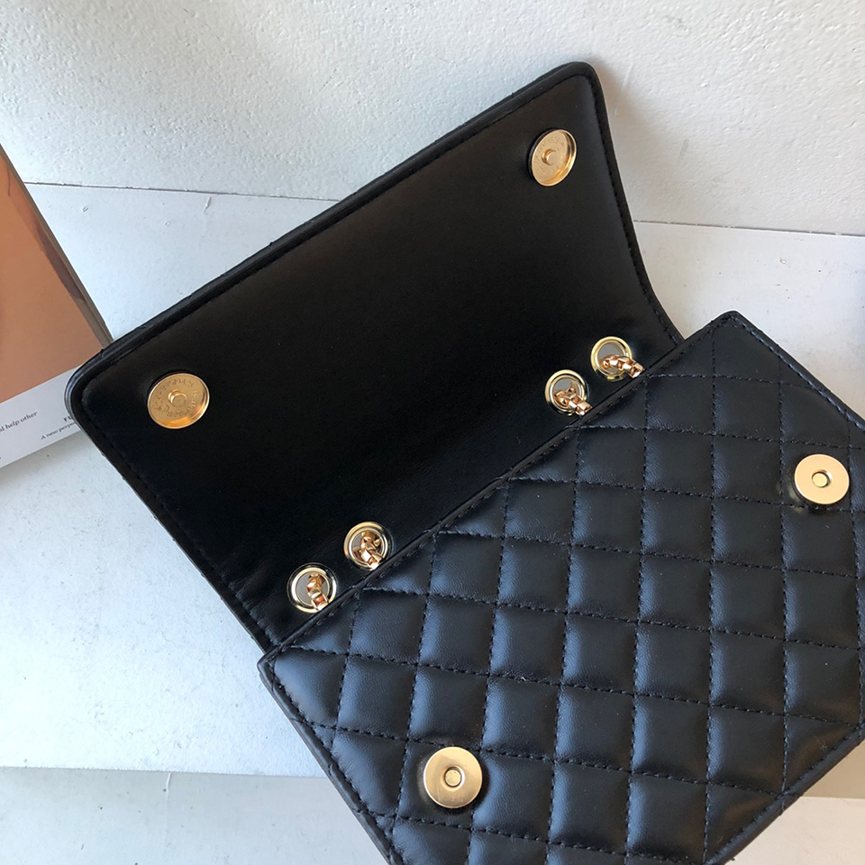 Quilted Square Chain Bag