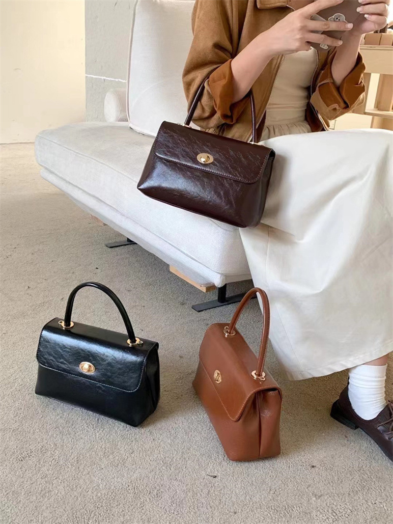 Crack Square Buckle Tote Bag (3 colors)