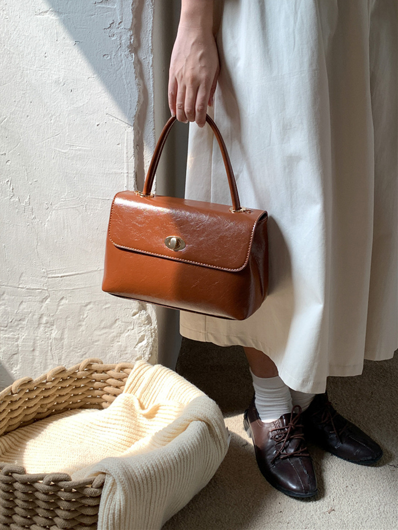 Crack Square Buckle Tote Bag (3 colors)