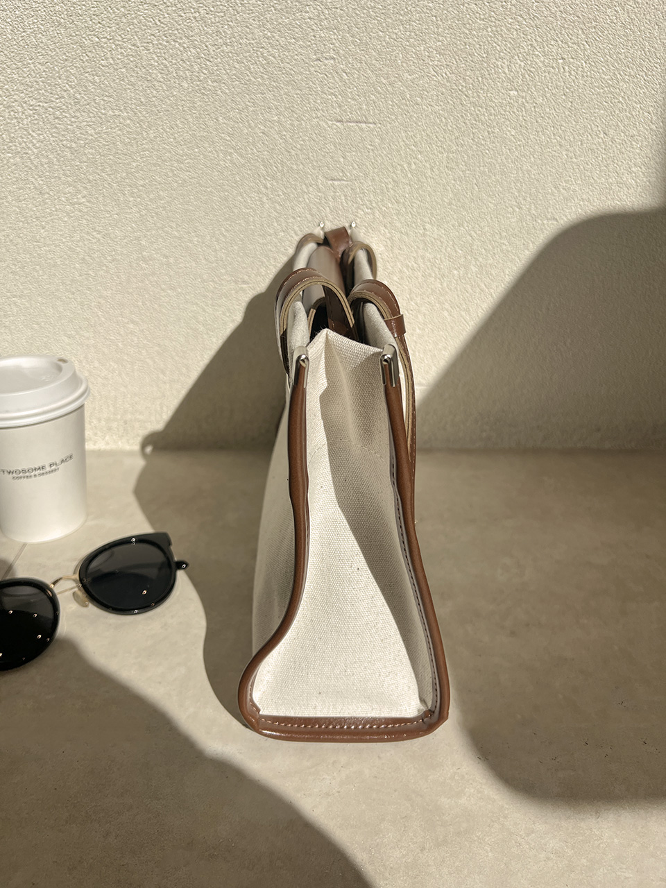 Leather canvas shoulder bag