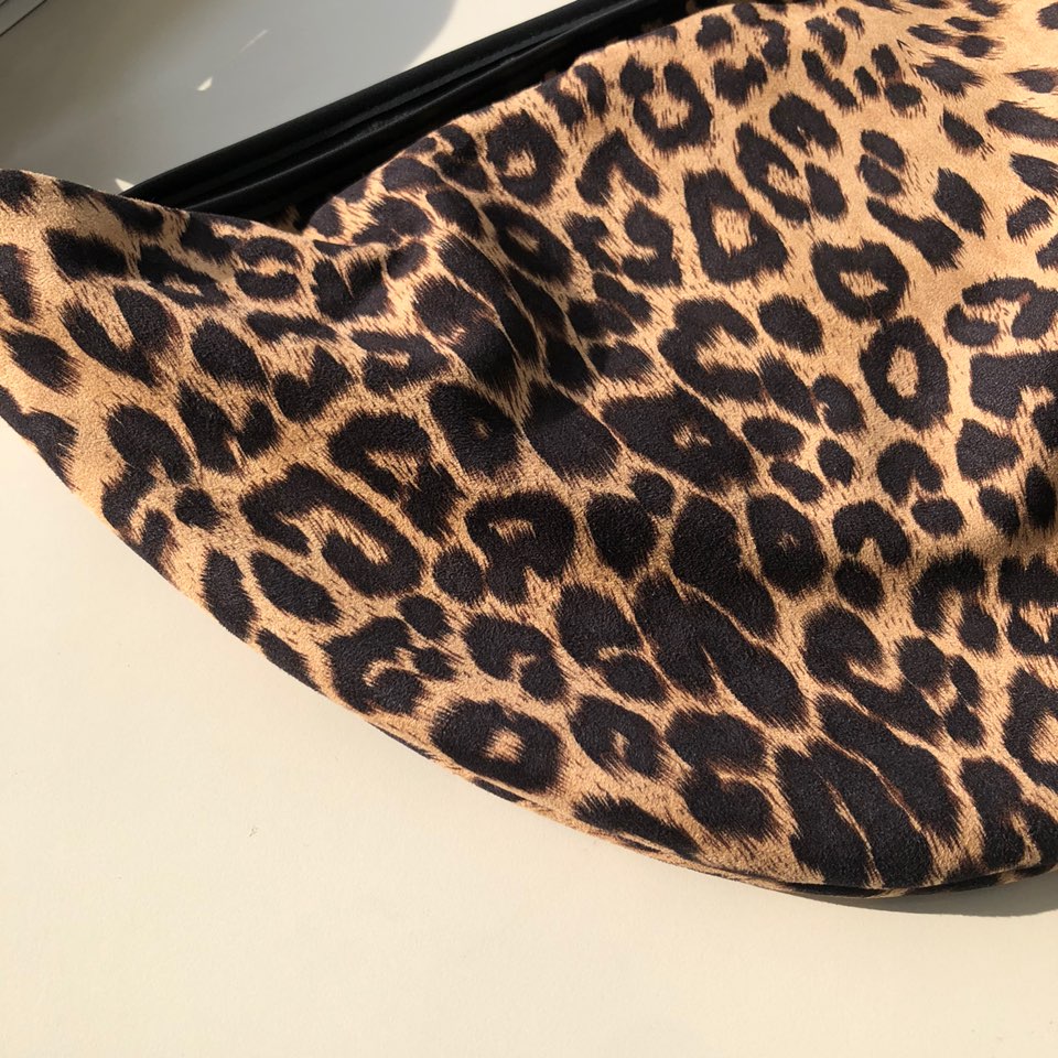 Leopard print zippered big shoulder bag