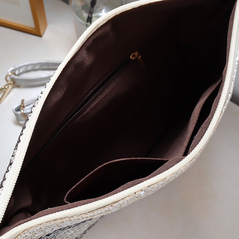 Silver striped rattan zipper cross clutch bag