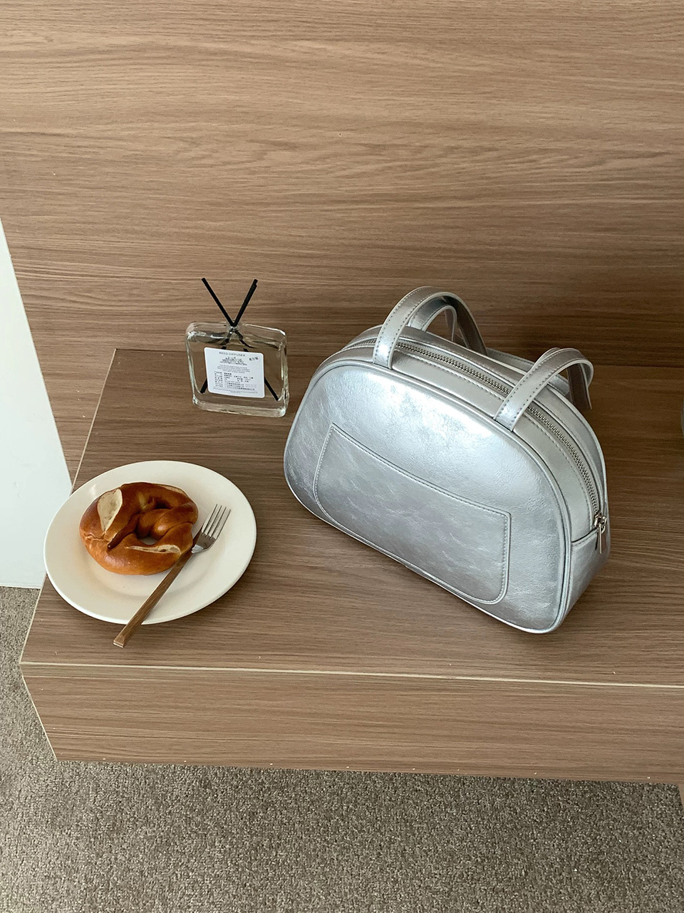 Cracked Round Leather Tote Bag/Shoulder Bag