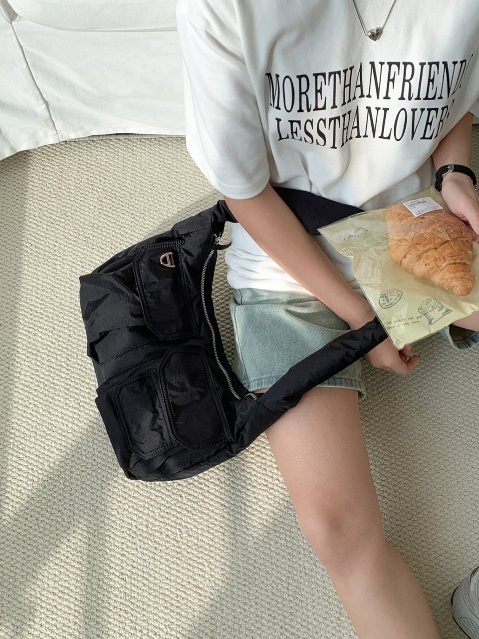 Nylon pocket zip-up shoulder bag (4 colors)