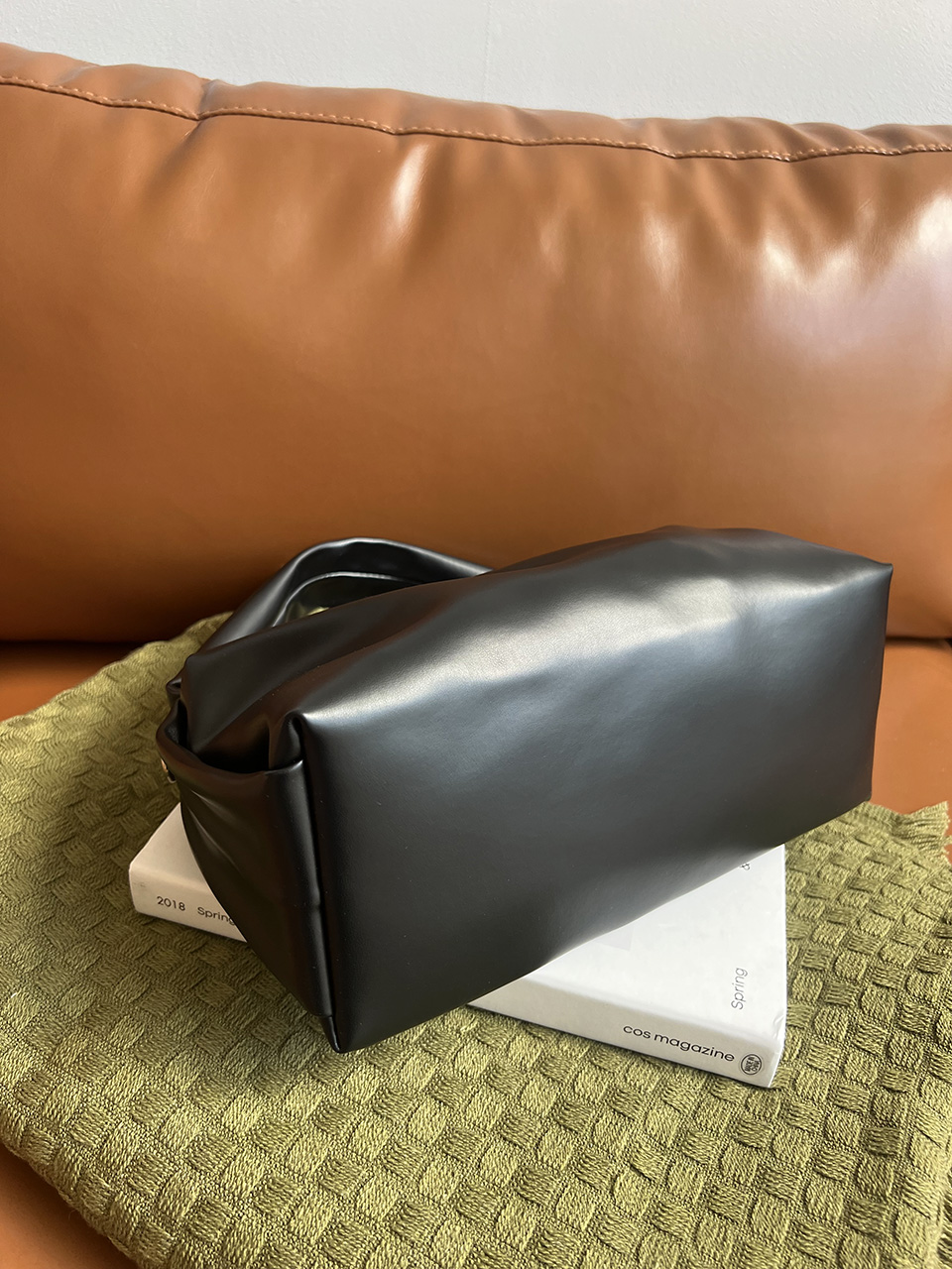 Besson Square 2-Way Cross Tote Bag