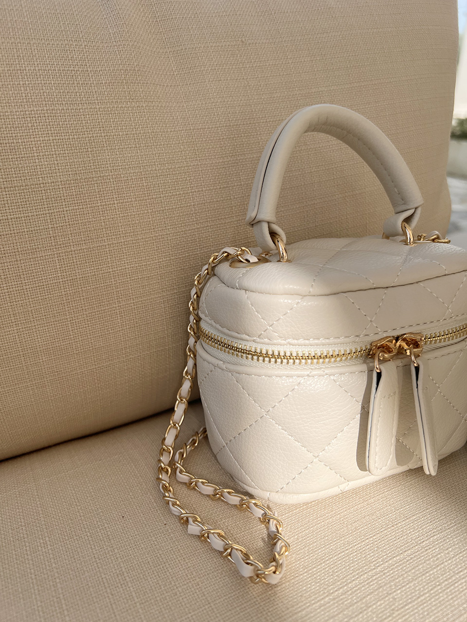 Mini Quilted Chain Crossbody Bag (4 colors)