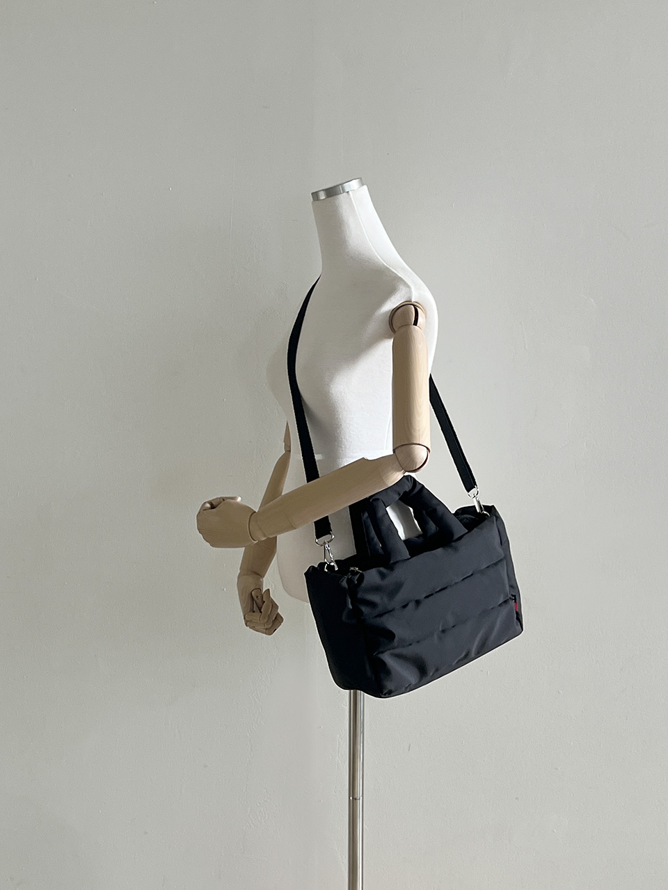 High-pressure quilted mini Boston bag