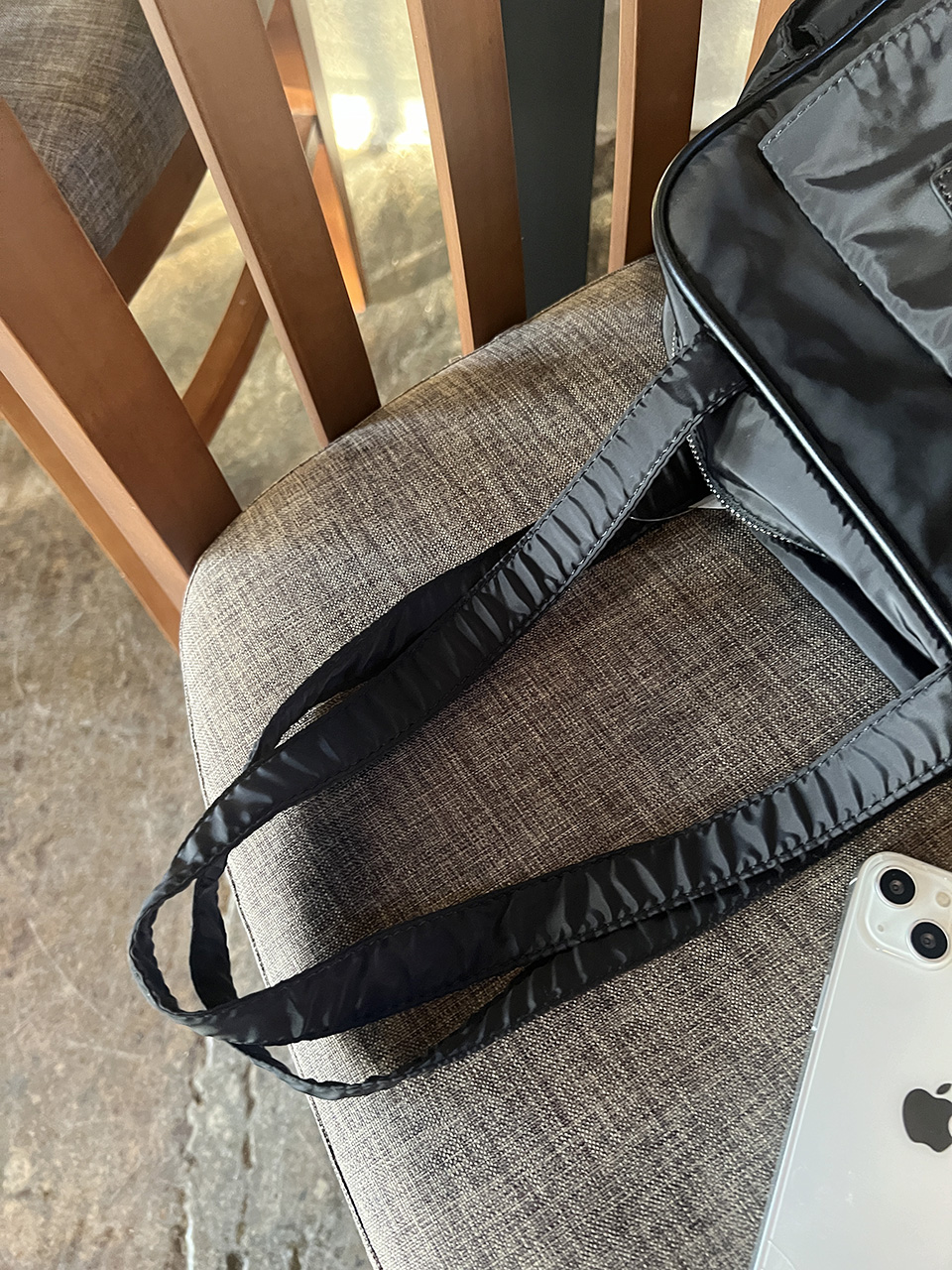 4-Pocket Nylon Shoulder Bag (4 colors)