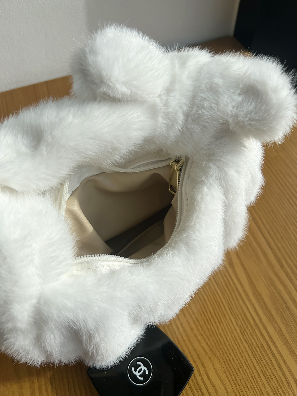 Suwanee Ribbon Fur Shirring Mini Tote Bag