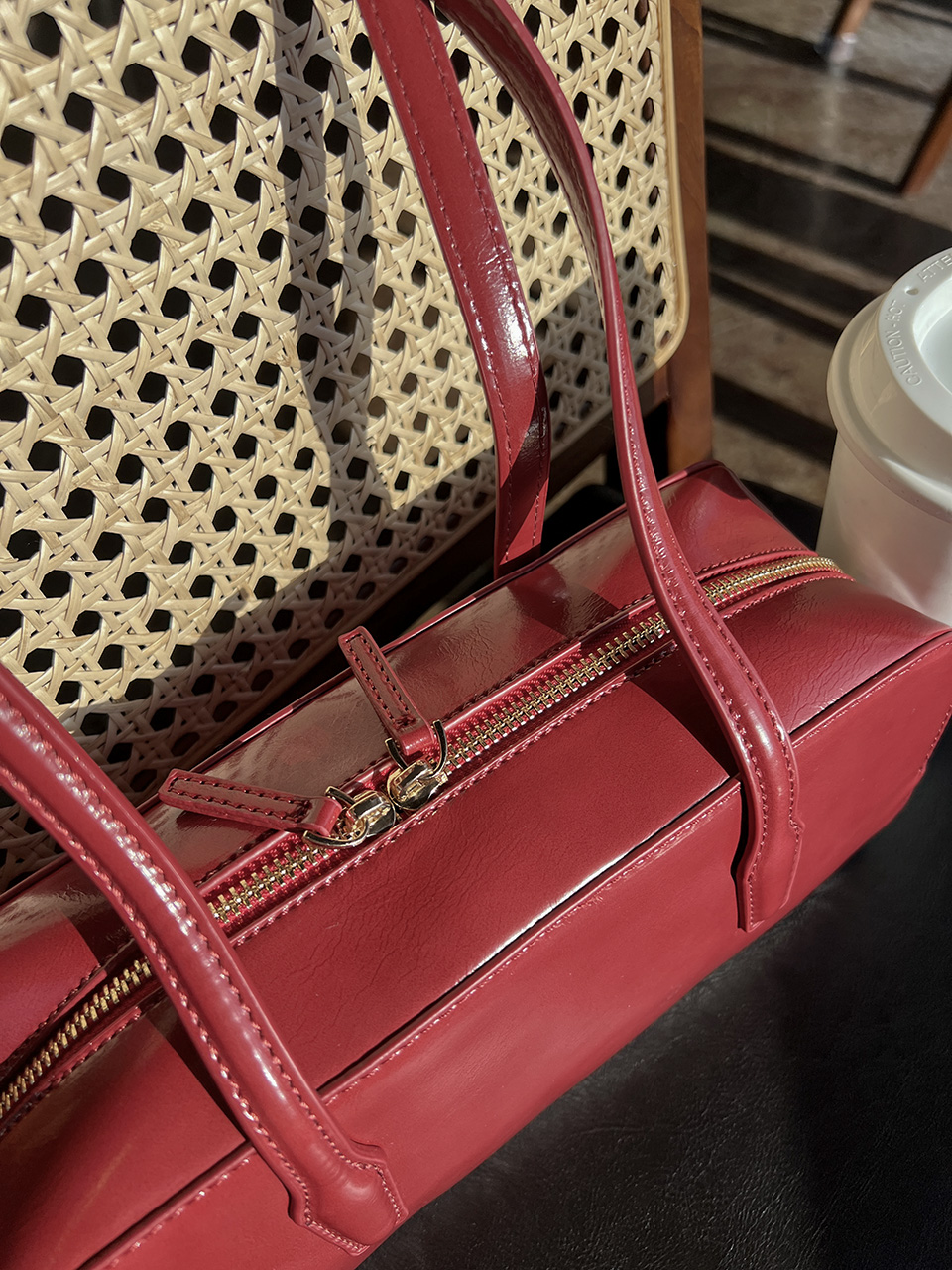 Crack Square Zip-Up Leather Shoulder Bag
