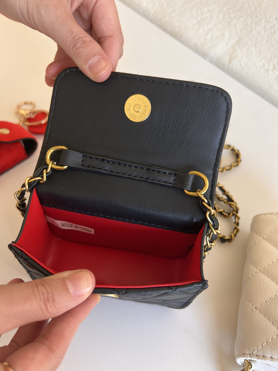 Lotia Quilted Mini Chain Crossbody Bag (2 colors)