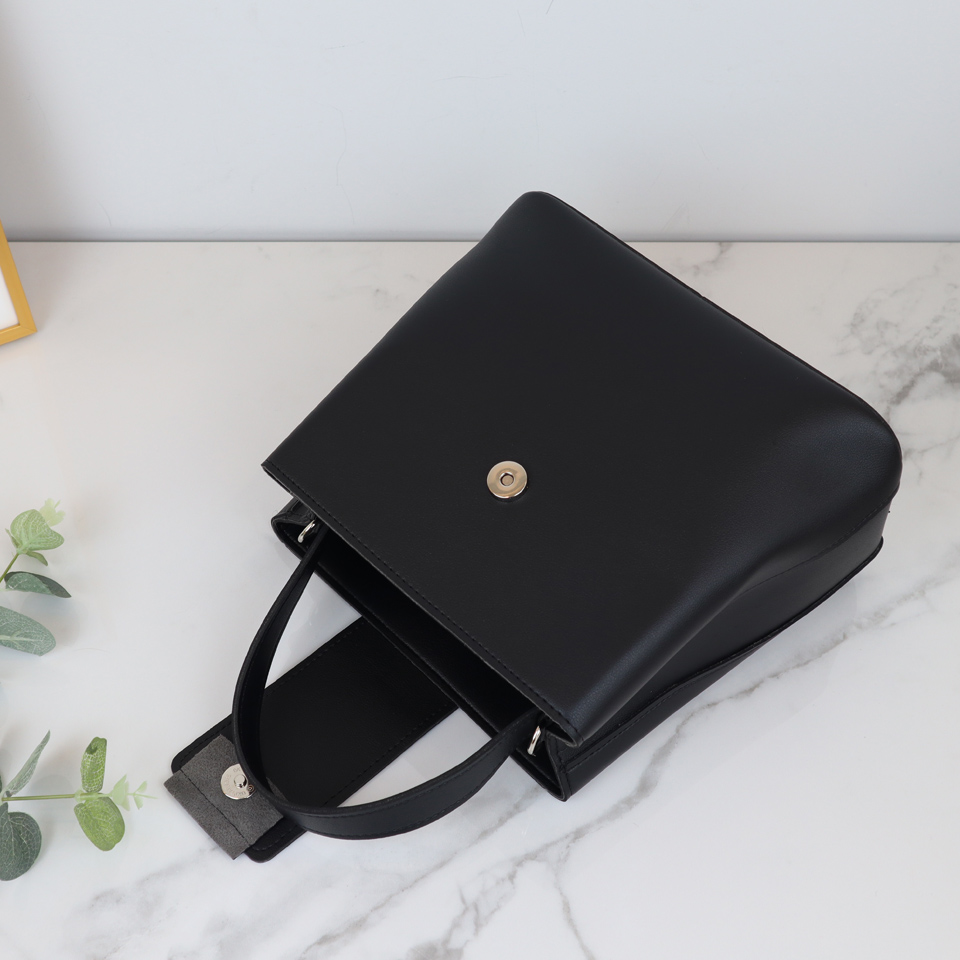 Lucas Mini Cross Shoulder Bag