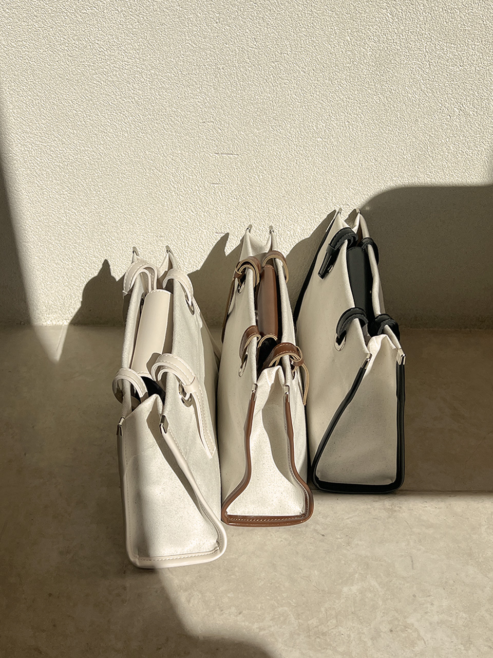 Leather canvas shoulder bag