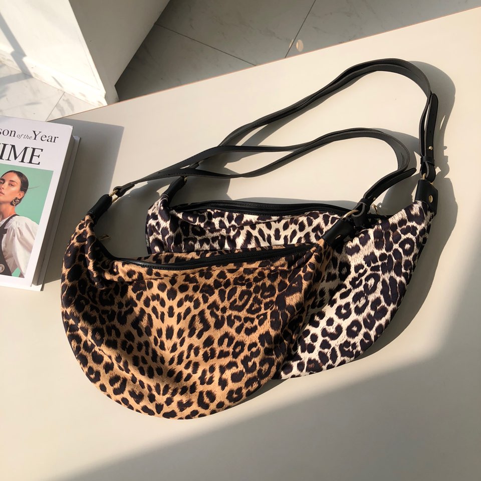 Leopard print zippered big shoulder bag