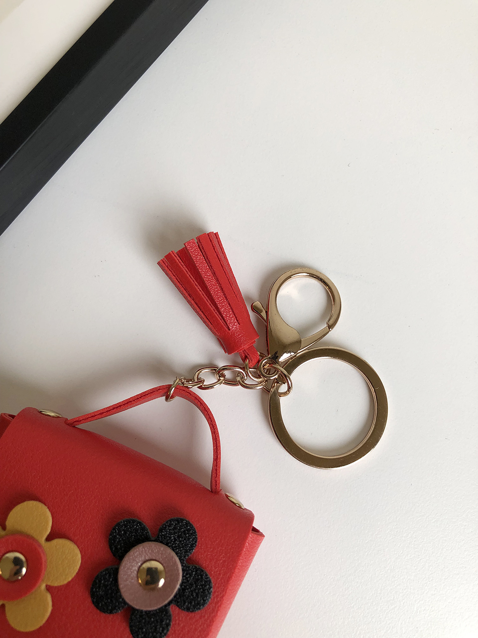 Flower AirPods Case Mini Bag Keyring (5 colors)