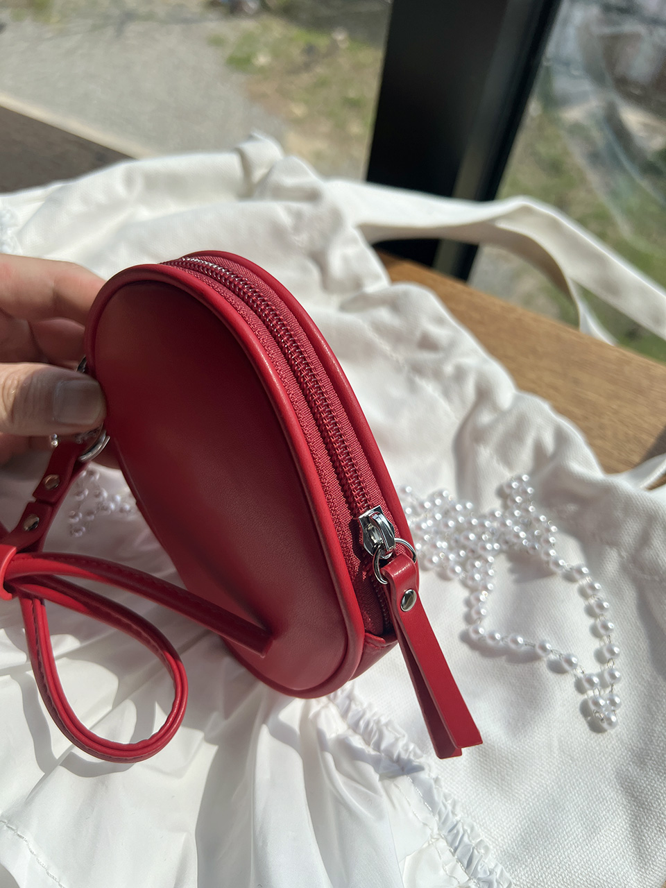 Ribbon ball pearl chain mini cross bag
