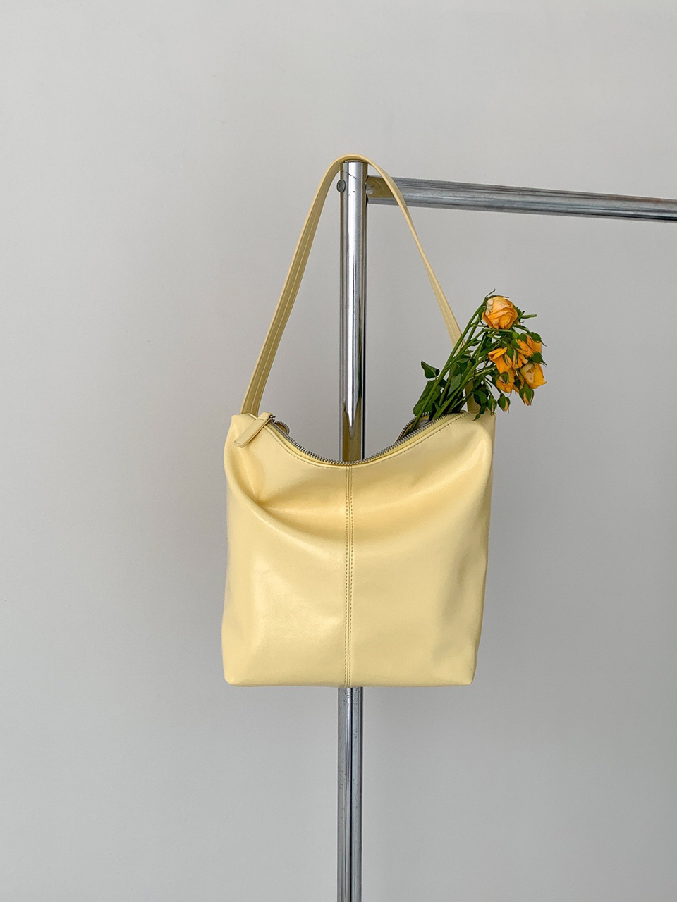 Glossy wrinkle leather shoulder bag (4 colors)