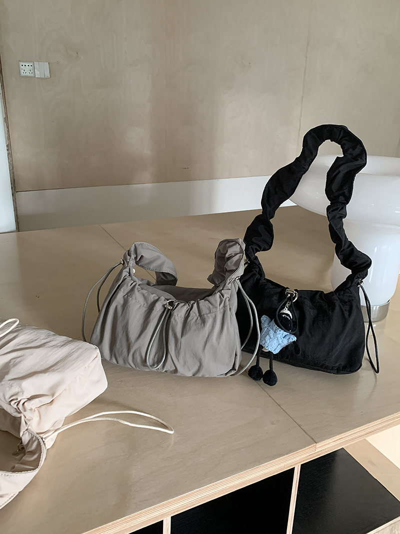 Shirring nylon pocket string shoulder bag (3 colors)
