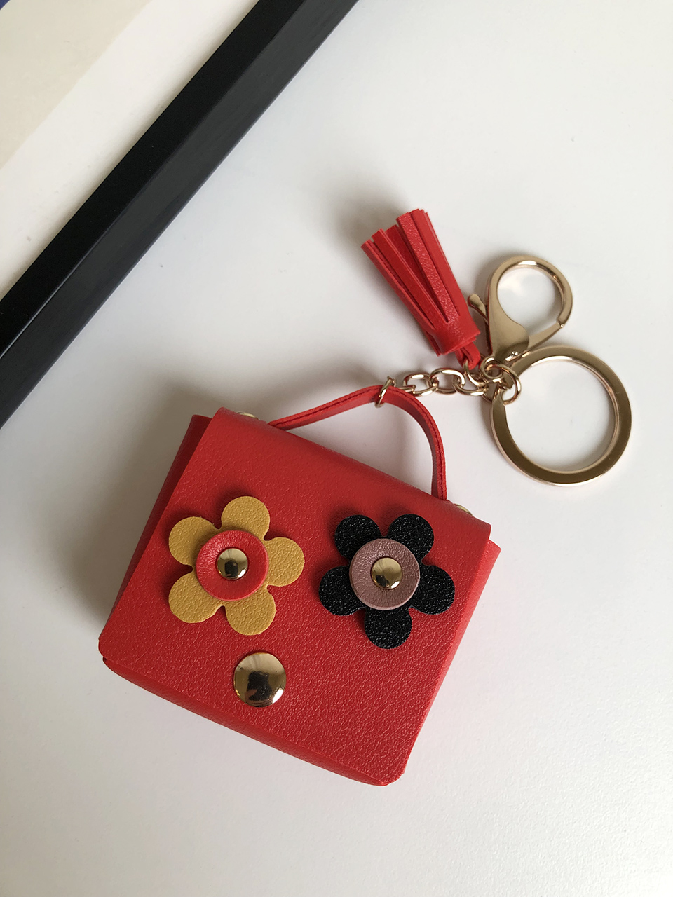 Flower AirPods Case Mini Bag Keyring (5 colors)