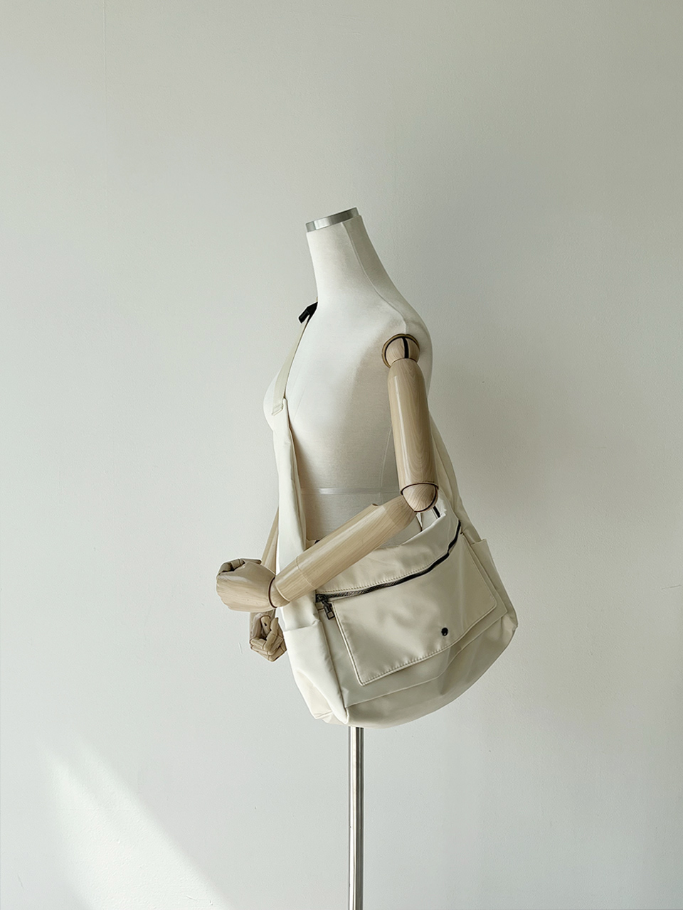 Apes Nylon Zipper Big Shoulder Bag