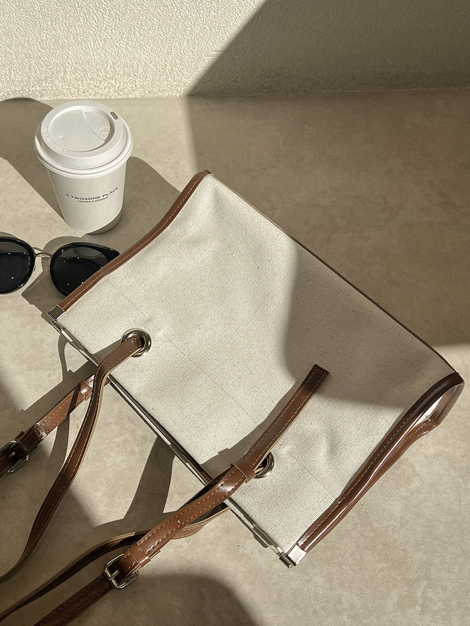 Leather canvas shoulder bag