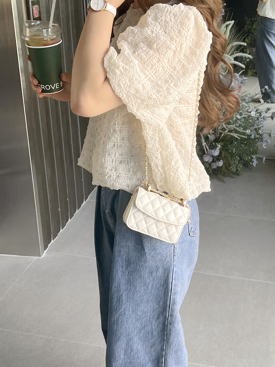 Quilted mini chain shoulder bag