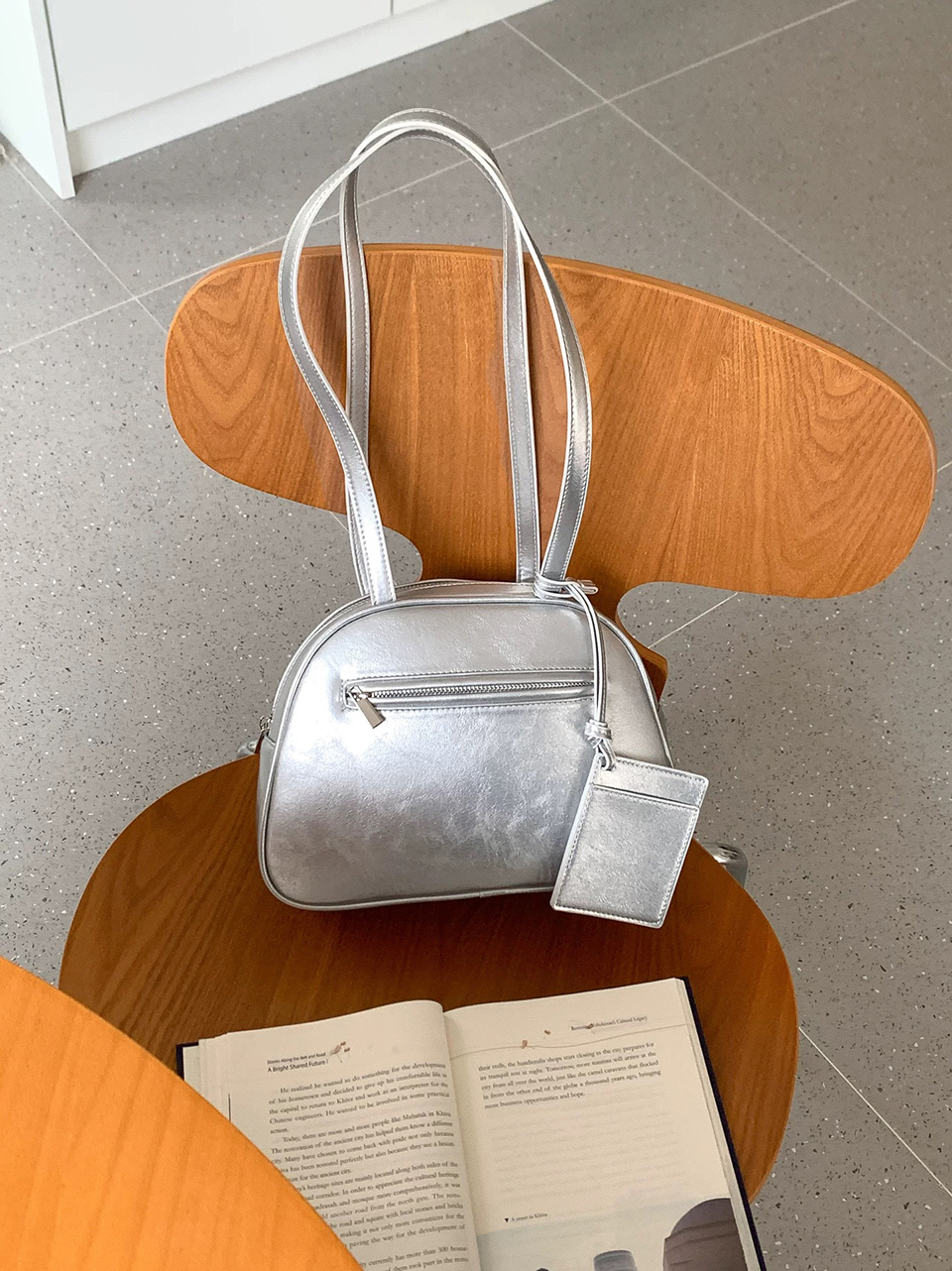 Cracked Round Leather Tote Bag/Shoulder Bag