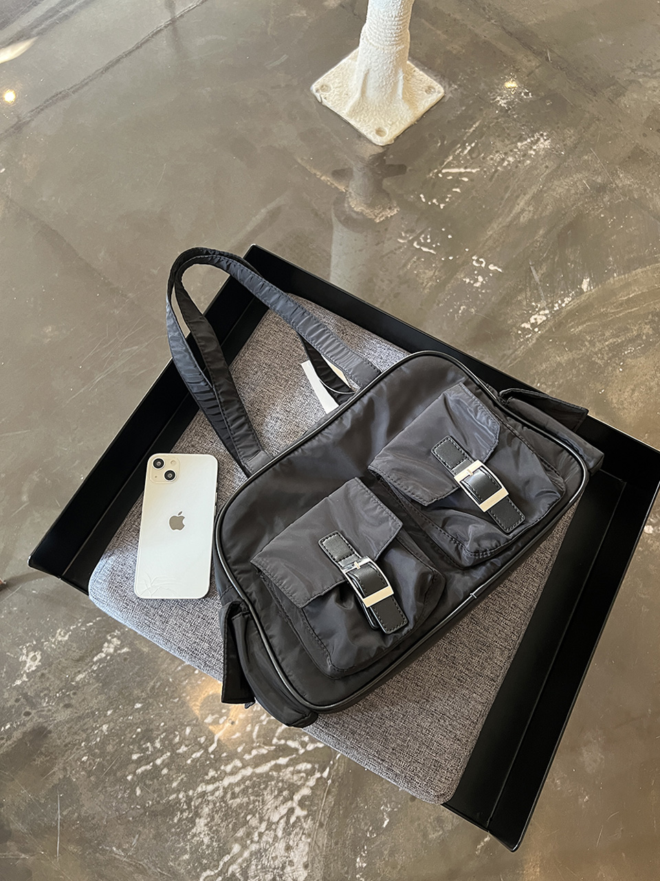 4-Pocket Nylon Shoulder Bag (4 colors)