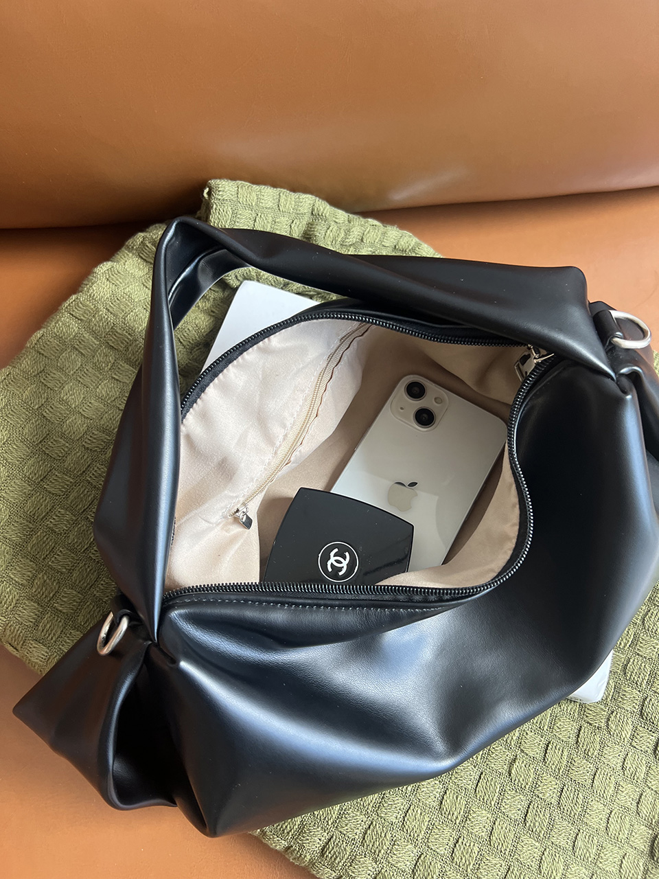 Besson Square 2-Way Cross Tote Bag