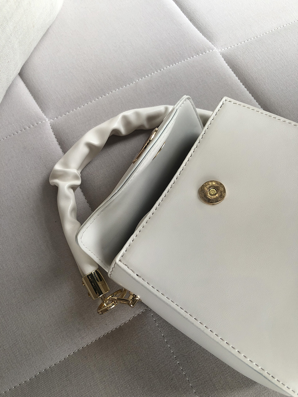 Face Shirring Mini Square Chain Crossbody Bag