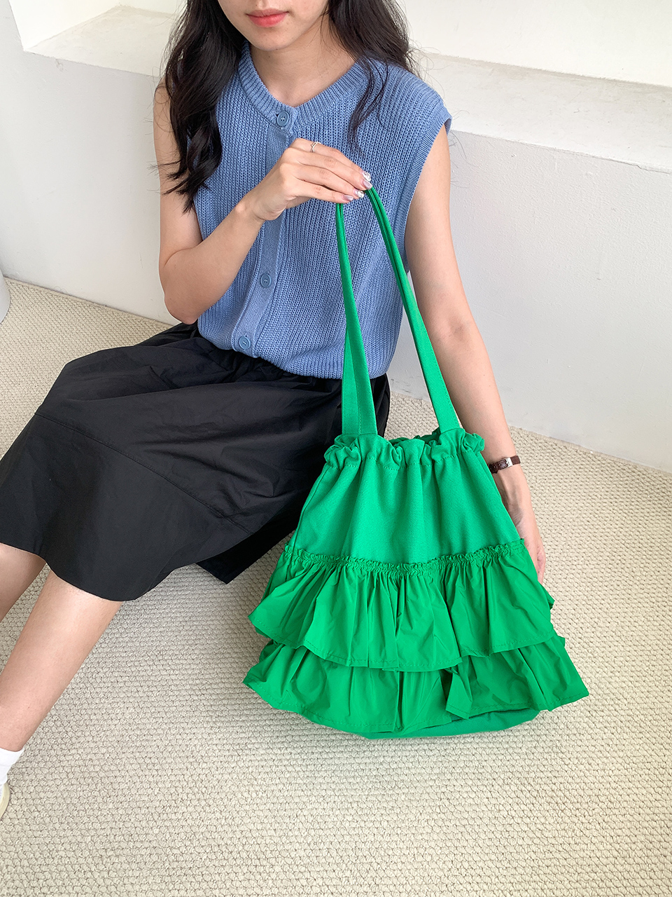 Tiered ruffle shoulder bag