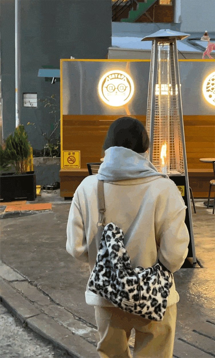 리퓨 레오파드 뽀글이 퍼 로프 빅 크로스 호피 에코백 (3color) 상세 이미지 3