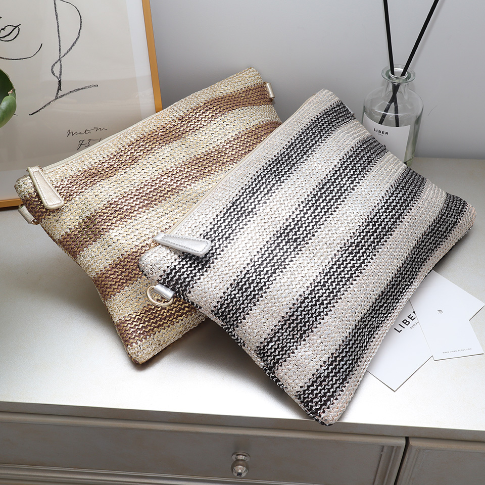 Silver striped rattan zipper cross clutch bag