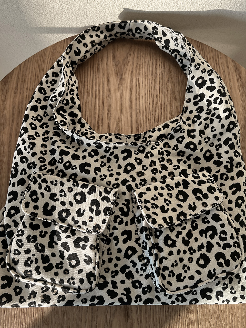 Leopard print 2-pocket cotton shoulder bag