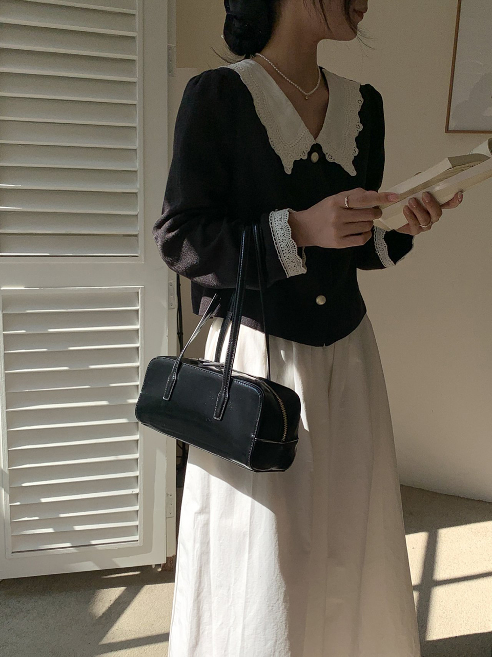 Crack Square Zip-Up Leather Shoulder Bag