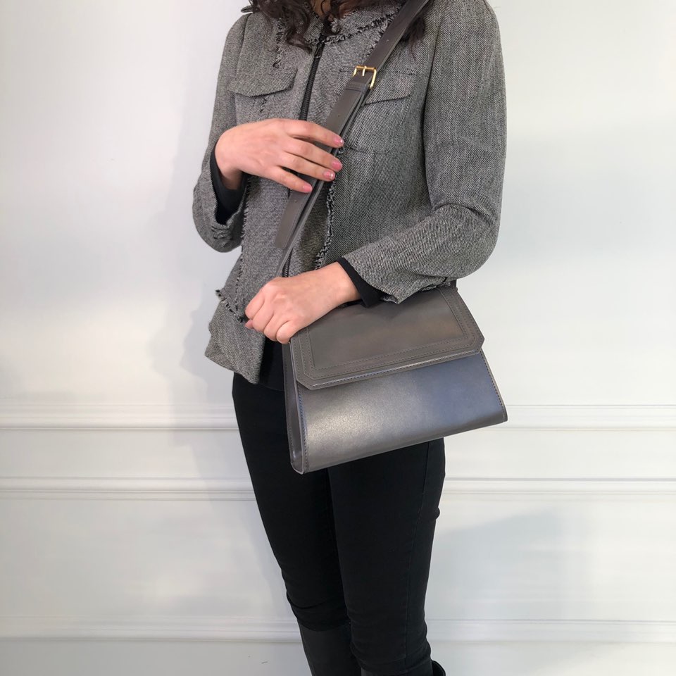 Classic trapezoid stitch cross bag (4 colors)