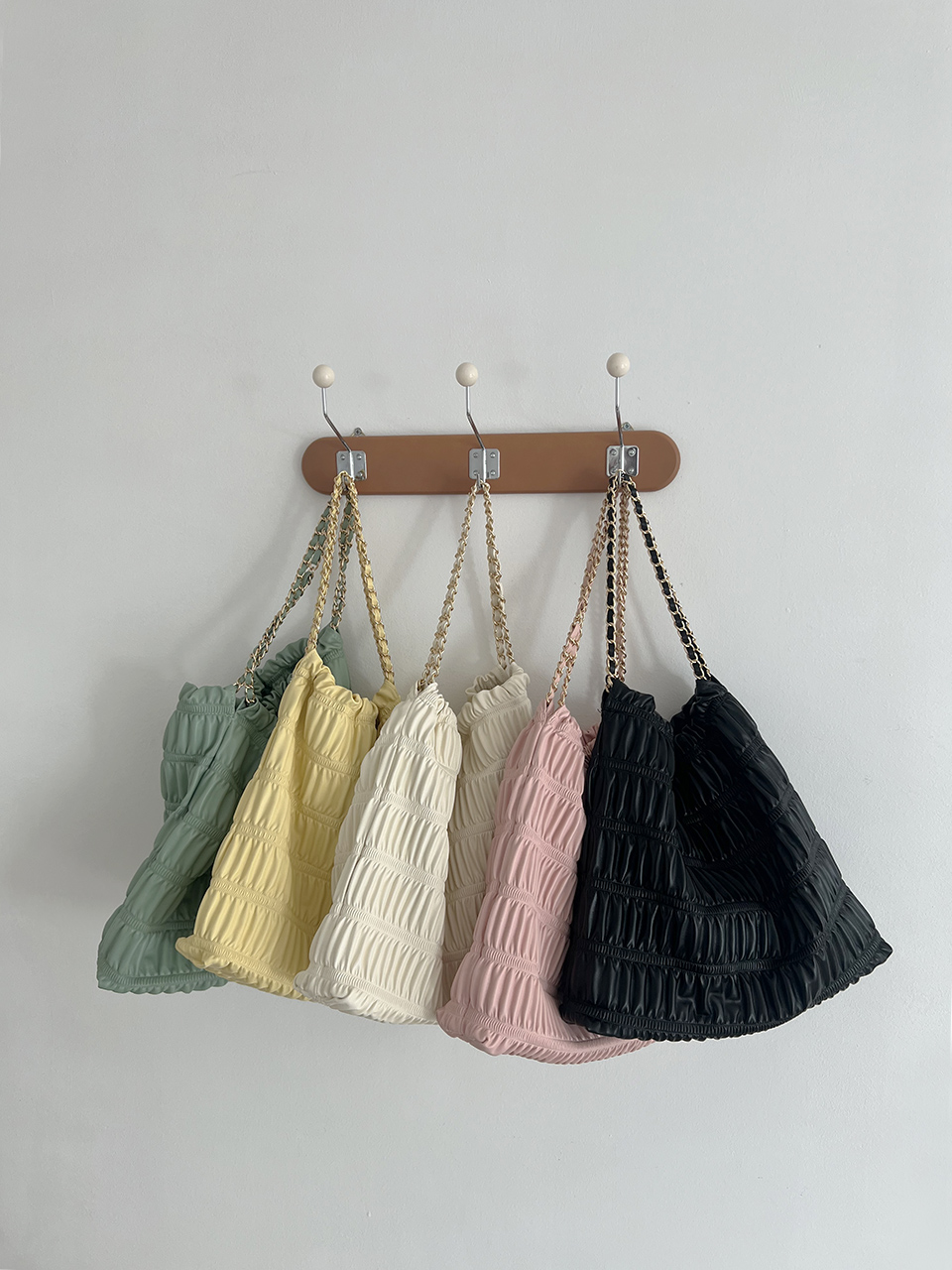 Vanel Fritz Quilted Shirring Chain Shoulder Bag