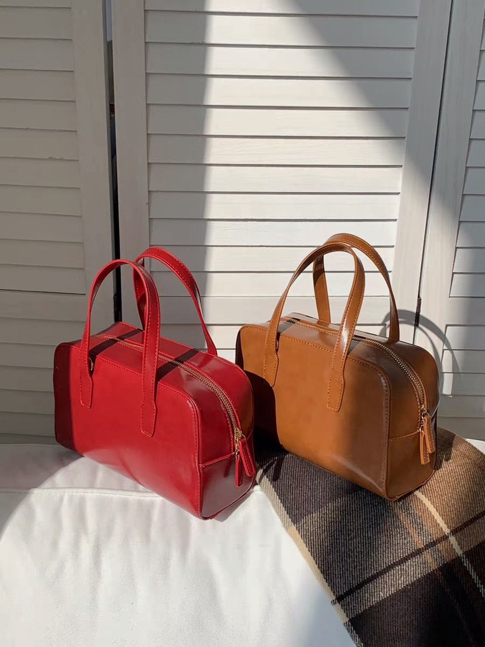 Square zip-up leather tote bag (4 colors)