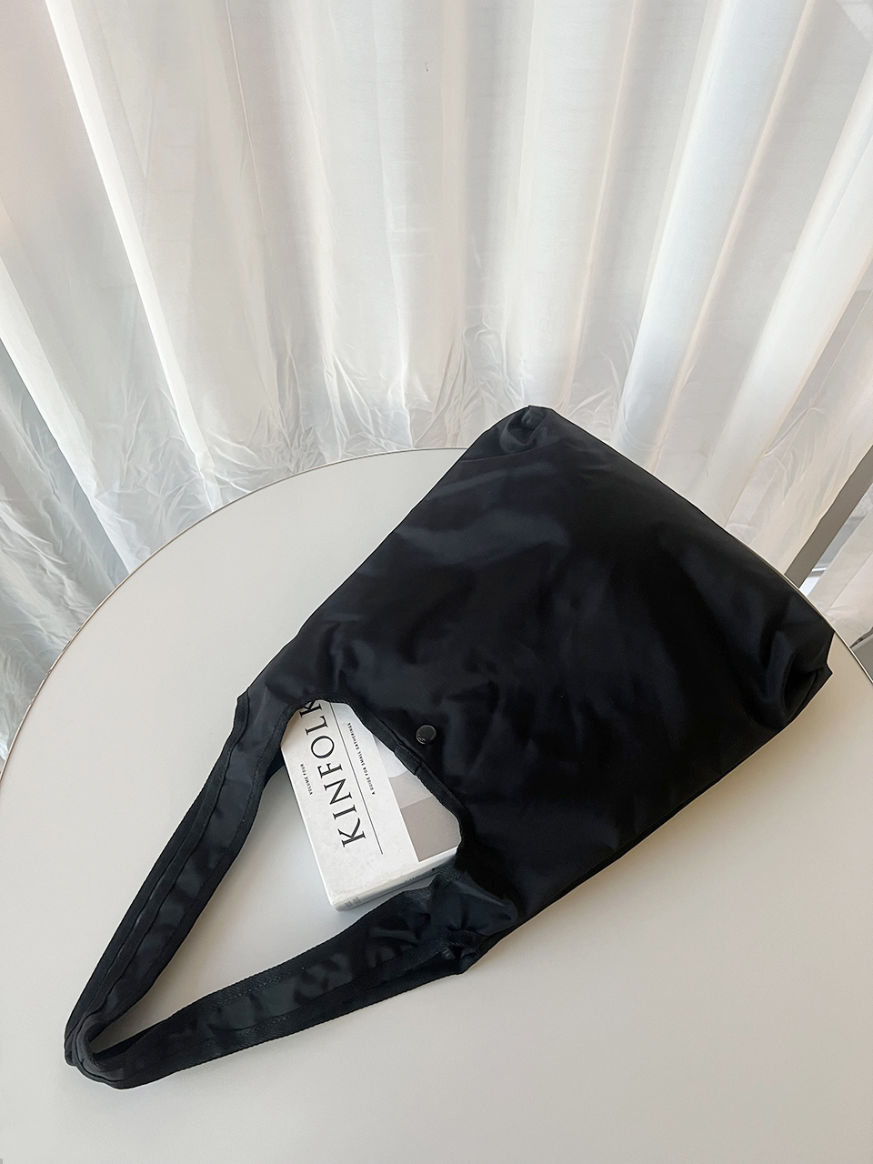 Button nylon shoulder eco bag